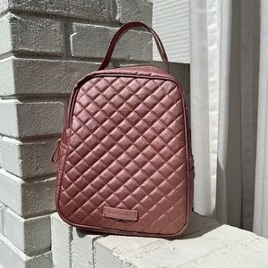 Vera Bradley pink lunch box.